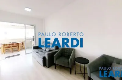 Apartamento à venda na rua jaboticabal, 74, mooca, são paulo por r$ 699.000