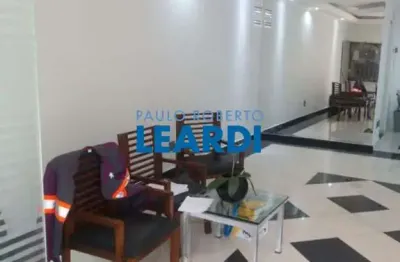 Apartamento à venda na avenida padre arlindo vieira, 490, vila vermelha, são paulo por r$ 700.000