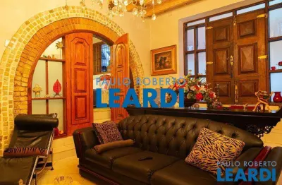 Casa à venda na alameda ribeirão preto, 302, bela vista, são paulo por r$ 2.995.000