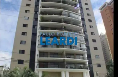 Apartamento à venda na avenida hélio pellegrino, 148, vila nova conceição, são paulo por r$ 2.500.000