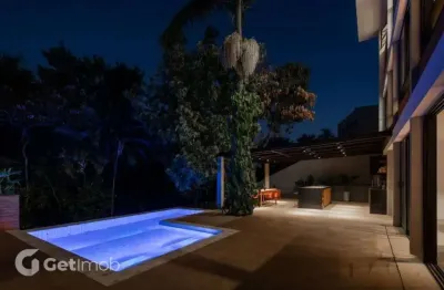 Casa com 3 quartos à venda na rua josé de freitas guimarães, 209, pacaembu, são paulo por r$ 5.900.000