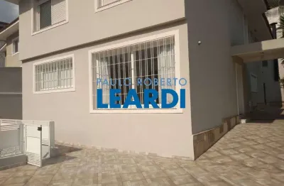Casa à venda na rua atalaia, 203, sumaré, são paulo por r$ 3.200.000