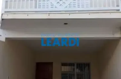 Casa à venda na rua giovanni narcisi, 53, jardim maristela, são paulo por r$ 530.000