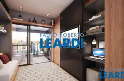 Apartamento à venda na rua dos pinheiros, 1057, pinheiros, são paulo por r$ 790.000