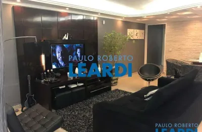 Casa à venda na rua josé modesto de godói, 141, saúde, são paulo por r$ 650.000