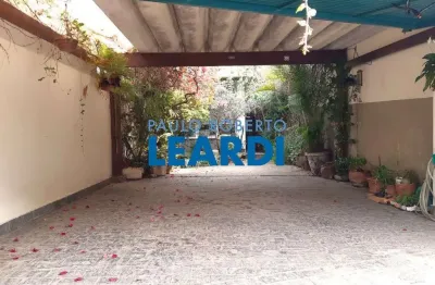 Casa à venda na rua doutor antenor baddini, 60, planalto paulista, são paulo por r$ 1.484.000