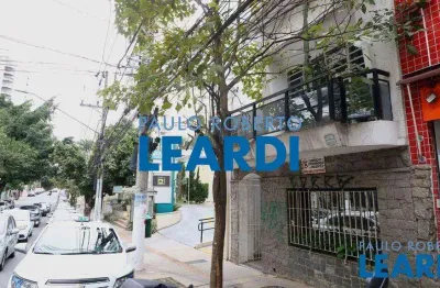 Casa à venda na rua oscar freire, 1946, pinheiros, são paulo por r$ 4.500.000