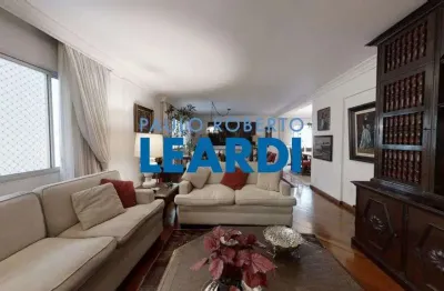 Apartamento à venda na alameda sarutaiá, 173, jardim paulista, são paulo por r$ 2.460.000