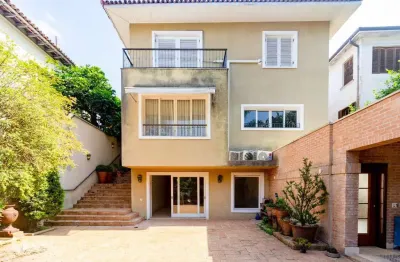 Casa com 4 quartos à venda na rua bragança, 152, pacaembu, são paulo por r$ 4.900.000