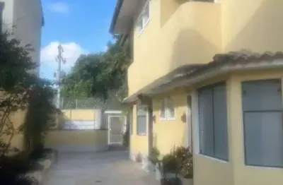 Casa em condomínio fechado com 3 quartos à venda na rua félix della rosa, 472, vila anglo brasileira, são paulo por r$ 1.200.000