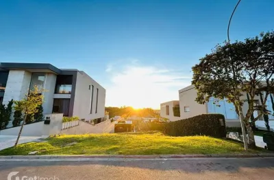 Terreno em condomínio fechado à venda na dos itapiúnas, --, alphaville, santana de parnaíba por r$ 3.890.000