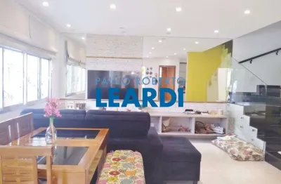 Casa à venda na rua doutor sérgio meira, 89, barra funda, são paulo por r$ 1.250.000