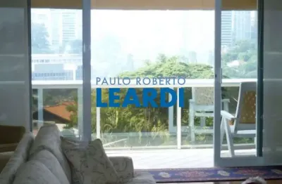 Casa com 4 quartos à venda na rua livreiro saraiva, 129, pacaembu, são paulo por r$ 4.500.000