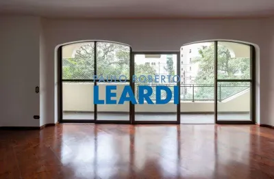 Apartamento à venda na avenida aratãs, 614, moema, são paulo por r$ 1.700.000