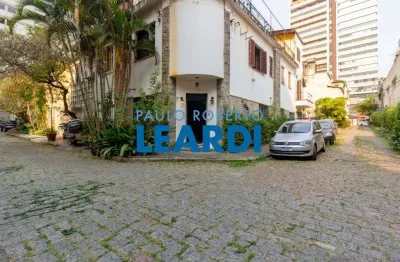 Casa em condomínio fechado à venda na rua pamplona, 1364, jardim paulista, são paulo por r$ 2.700.000