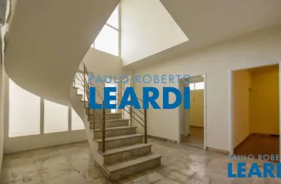 Casa à venda na rua almirante pereira guimarães, 360, pacaembu, são paulo por r$ 2.800.000