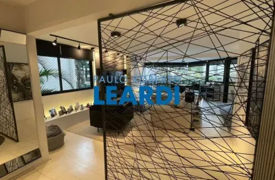 Apartamento à venda na rua urano, 35, aclimação, são paulo por r$ 2.968.000
