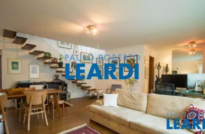 Casa à venda na rua maria das dores braga, 130, saúde, são paulo por r$ 820.000