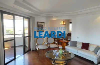 Apartamento à venda na alameda dos tupiniquins, 253, moema, são paulo por r$ 2.500.000