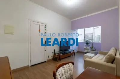 Apartamento à venda na rua paulo orozimbo, 557, aclimação, são paulo por r$ 550.000