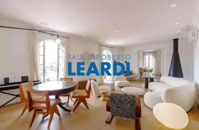 Apartamento à venda na rua henrique martins, 957, jardim paulista, são paulo por r$ 15.000.000