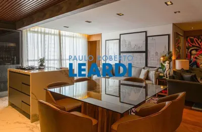 Apartamento à venda na alameda franca, 1581, jardim américa, são paulo por r$ 2.500.000