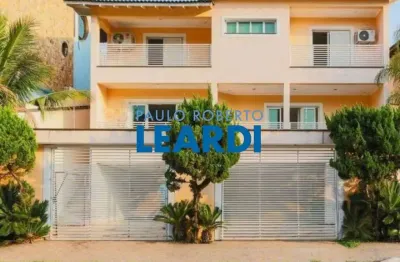 Casa à venda na avenida cardeal motta, 1089, city américa, são paulo por r$ 2.700.000