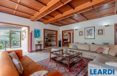 Casa à venda na rua traipu, 878, perdizes, são paulo por r$ 3.490.000