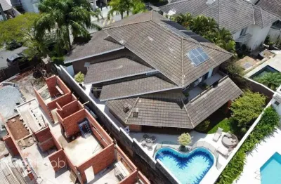 Casa em condomínio fechado com 4 quartos para alugar na nhambiquaras, 368, alphaville, santana de parnaíba por r$ 30.000