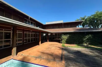 Casa em condomínio fechado com 4 quartos para alugar na alameda corvina, 432, alphaville, santana de parnaíba por r$ 25.000