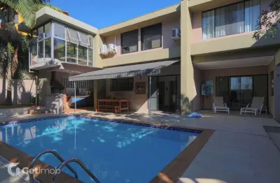 Casa em condomínio fechado com 4 quartos à venda na alameda apetubas, 335, alphaville, santana de parnaíba por r$ 3.900.000