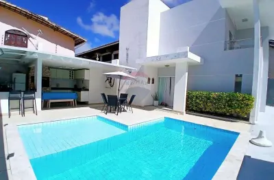 Venda de linda casa duplex em condomínio, com 4 quartos, 4 suítes, no Loteamento Miragem, em Lauro de Freitas/BA