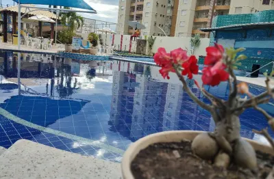 Apartamento mobiliado com sacada e piscinas termais na região turística de caldas novas