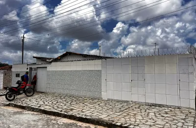 Casa esquina bairro dos funcionários 3 terreno 15x20 pertinho igreja maranta