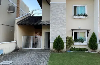 Casa em condominio duplex no melhor do eusebio com maravilhosa localização!