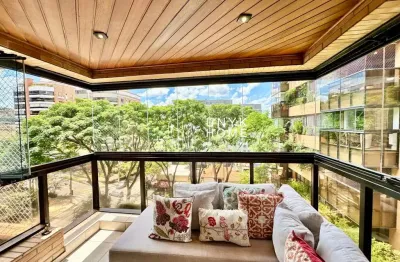 Apartamento de 170m2  a venda no jardim guedala em condomínio alto padrão. 3 vagas/ hall privativo.