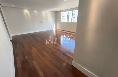 Amplo apartamento de 190m² com excelente distribuição e localização privilegiada!
