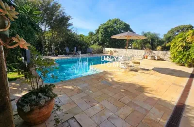 Chácara mobiliada com piscina e  vista para pedra grande