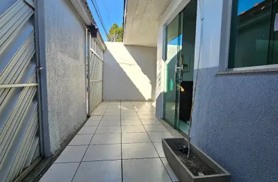 Casa no Conjunto Senador João Bosco I com duas suiítes disponível para locação