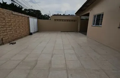 Casa ampla disponível para venda no conjunto colina do aleixo