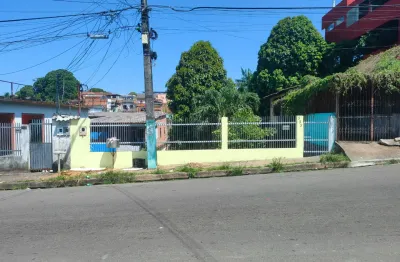 Casa em boa localização disponível para venda no bairro de santo antônio