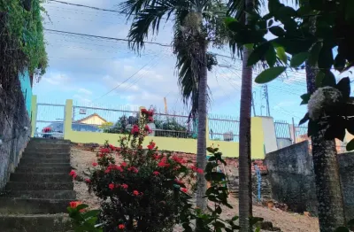 Casa em boa localização disponível para venda no bairro de santo antônio