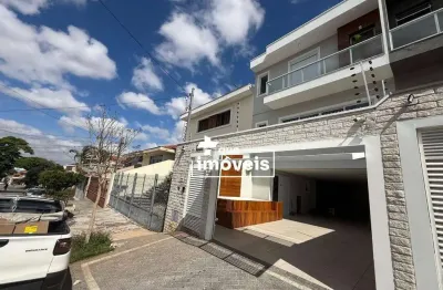 Sobrado à venda no parque são domingos – 200m² | 3 suítes | 5 vagas | piscina com hidromassagem