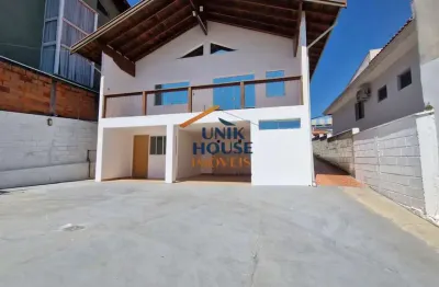 Casa com 4 quartos para alugar no Jardim Ypê, Paulínia 