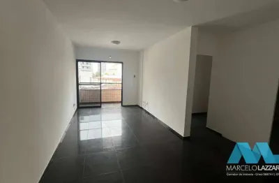 Apartamento 2 quartos (1 suíte), sacada, 1 vaga, na Tupi em Praia Grande