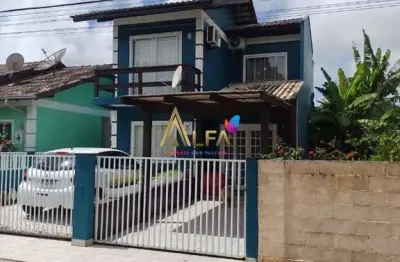 Casa com 3 quartos à venda na Rua Emídio De Souza Soares, 501, Armação, Penha