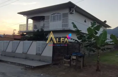 Casa à venda, 272 m² por R$ 1.300.000,00 - Ilha da Figueira - Jaraguá do Sul/SC