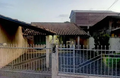 Casa com 2 quartos à venda na Servidão José Orlando Costa, 95, Santa Lídia, Penha