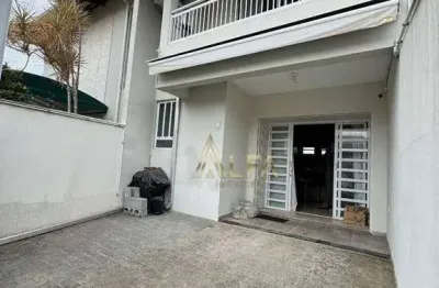 Sobrado com 2 dormitórios à venda, 77 m² por r$ 520.000,00 - centro - balneário piçarras/sc