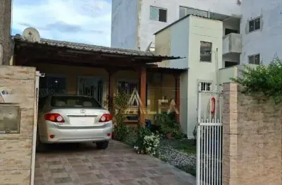 Casa com 2 quartos à venda na Rua Jovino Manoel Francisco, 713, Armação, Penha